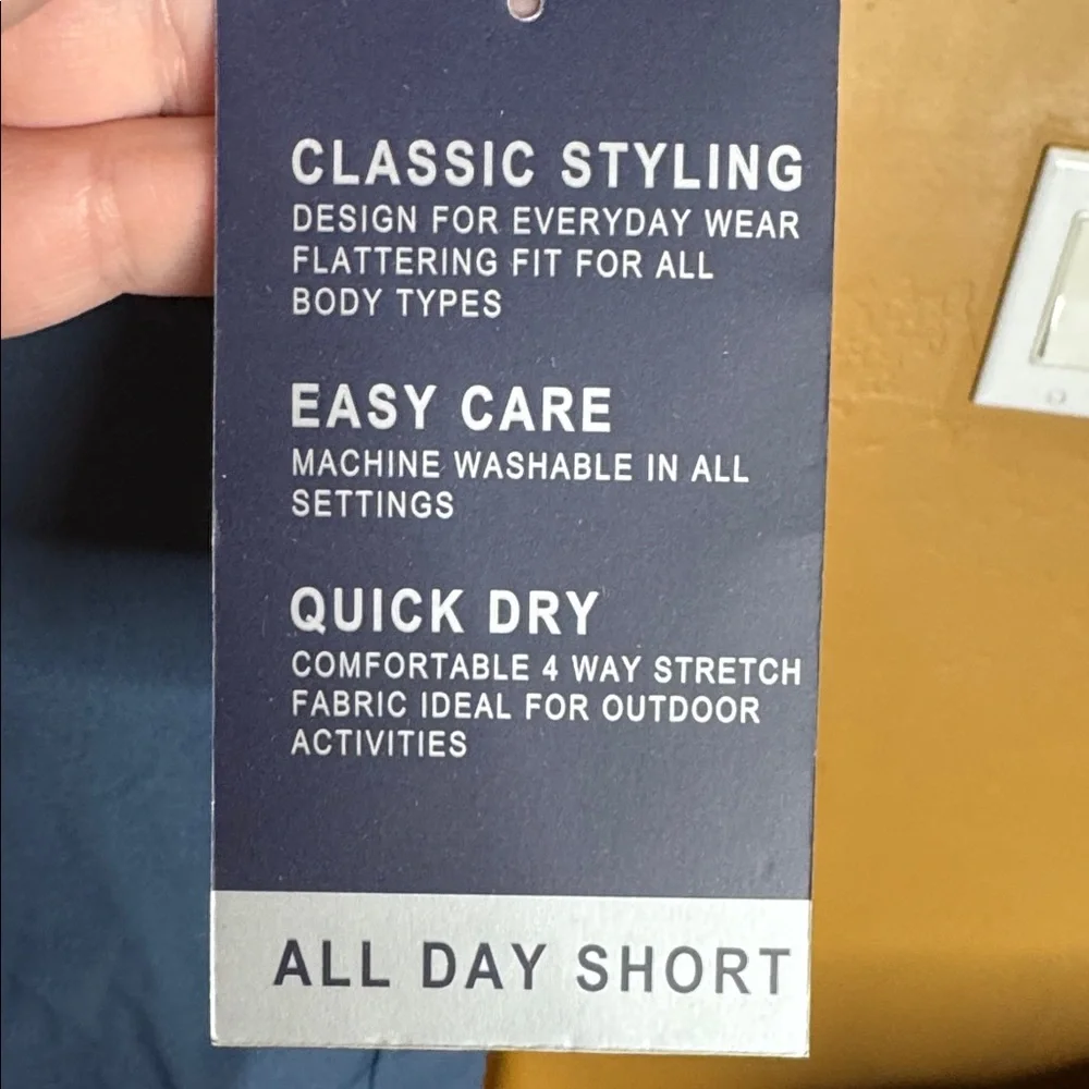NWT Surf & Swim Co All Day Tech Hybrid Shorts 4-Way Stretch Quick Dry Size 32